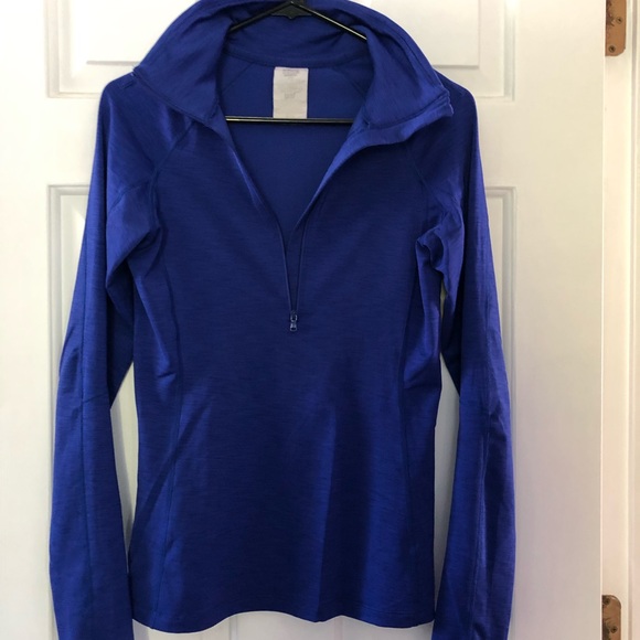 Under Armour woman’s quarter zip - Picture 1 of 5
